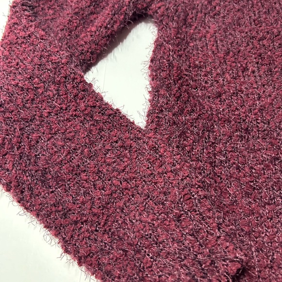 Lauren Conrad, maroon eyelash sweater size large new tags - Picture 10 of 11